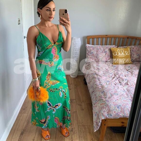 H&M Butterflies Print Dress Midi New - Picture 3 of 9